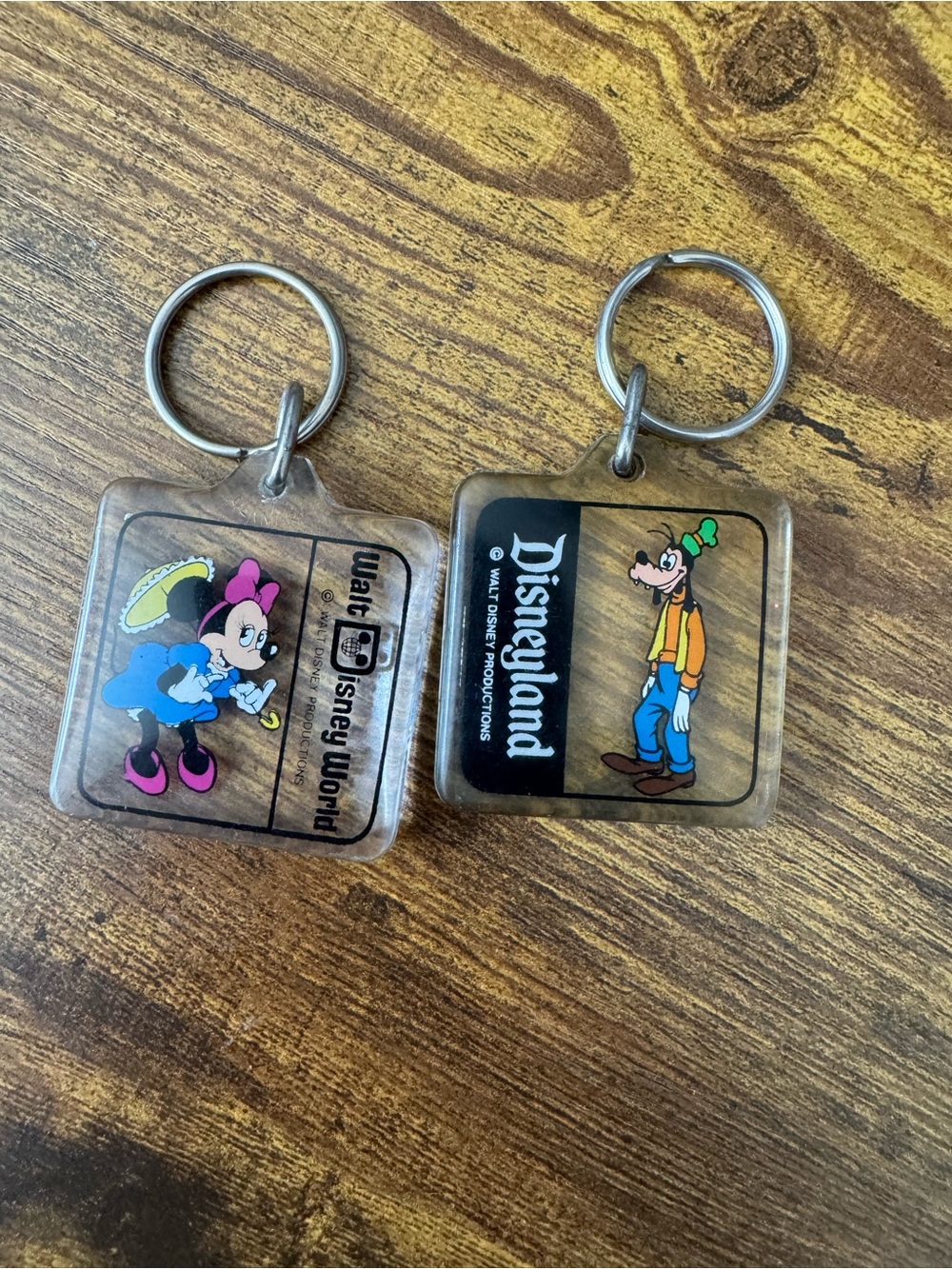 Vintage Disney Acrylic Keychain Lot Minnie Mouse Goofy Walt Disney World
